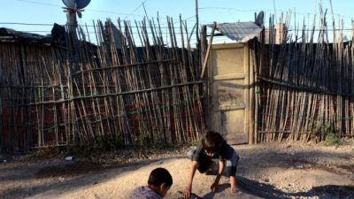 Baños y viviendas inadecuados: el gran déficit para niños de la región Cuyo