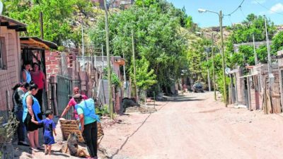 Neuquén: Aseguran que no les alcanza para tener una alimentación saludable