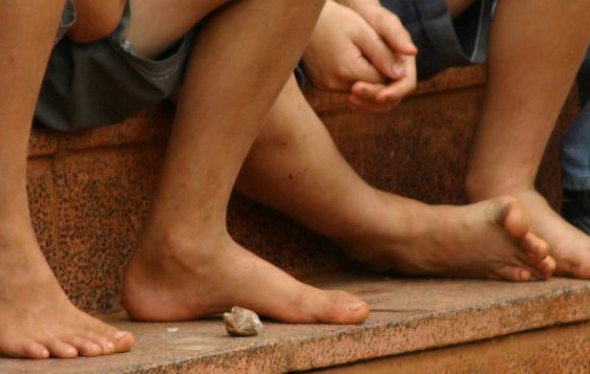 Casi la mitad de los niños y adolescentes viven en la pobreza, según Unicef