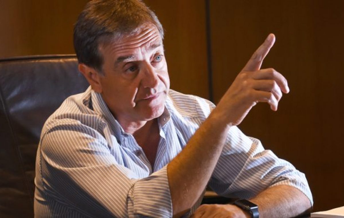 El intendente otorgó 25% de aumento a los municipales de Mendoza