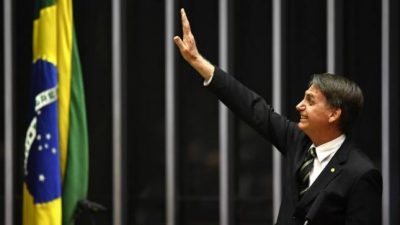 Una cumbre a la derecha del continente