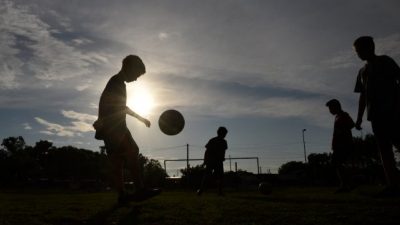 Pagar las cuotas de los clubes de barrio rosarinos, cada vez más difícil para sus socios
