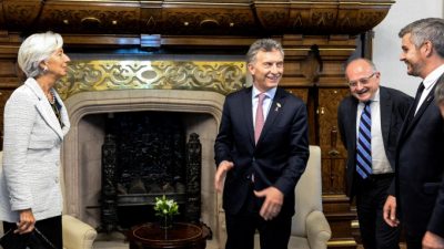 La deuda ya supera los US$ 300.000 millones y advierten que será “imposible” pagarle al FMI