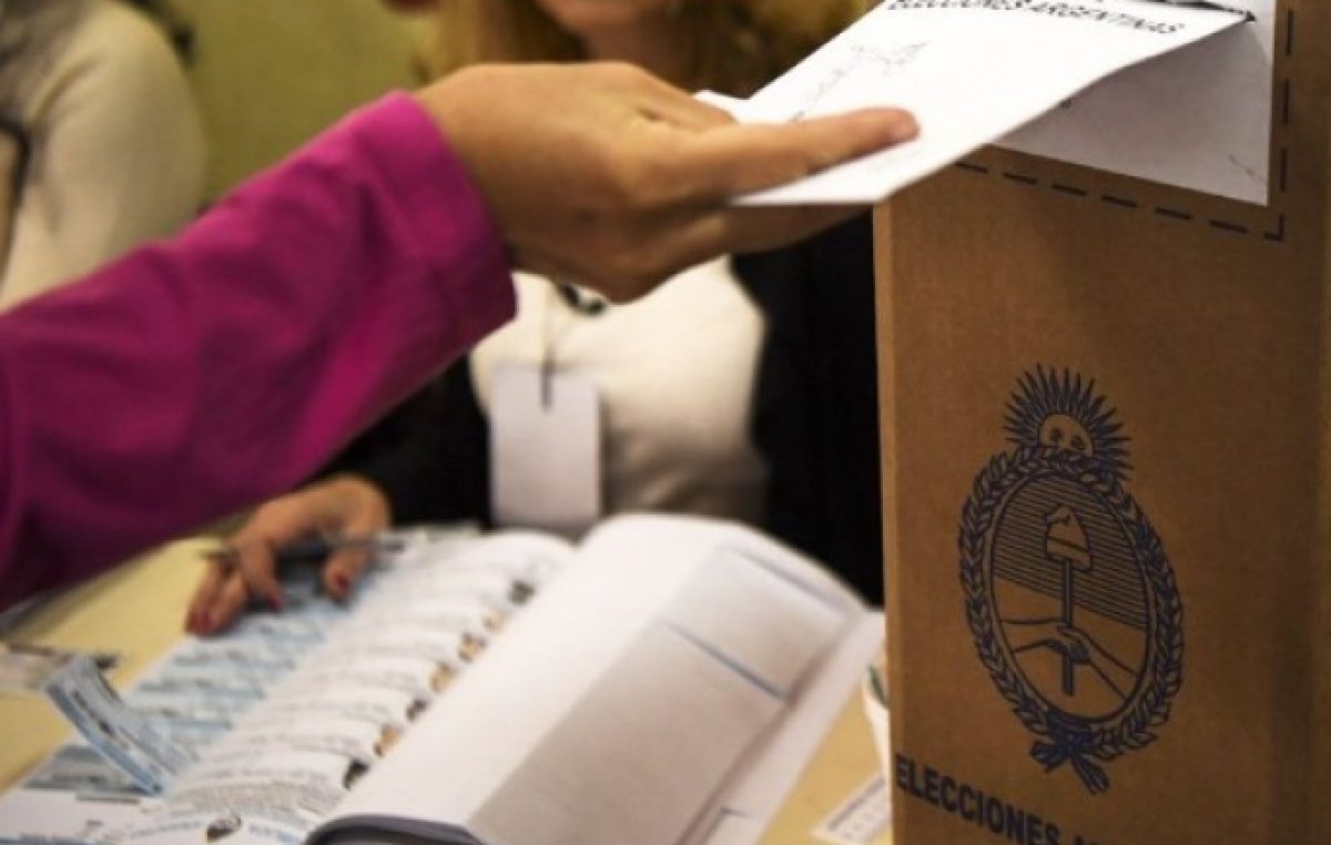 Buenos Aires: En la antesala de otra reunión de la comisión especial, el desdoblamiento de elecciones profundiza la grieta