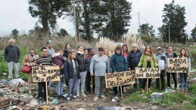 Basurales a cielo abierto y calles intransitables: Batán, una ciudad entre el abandono y la desilusión
