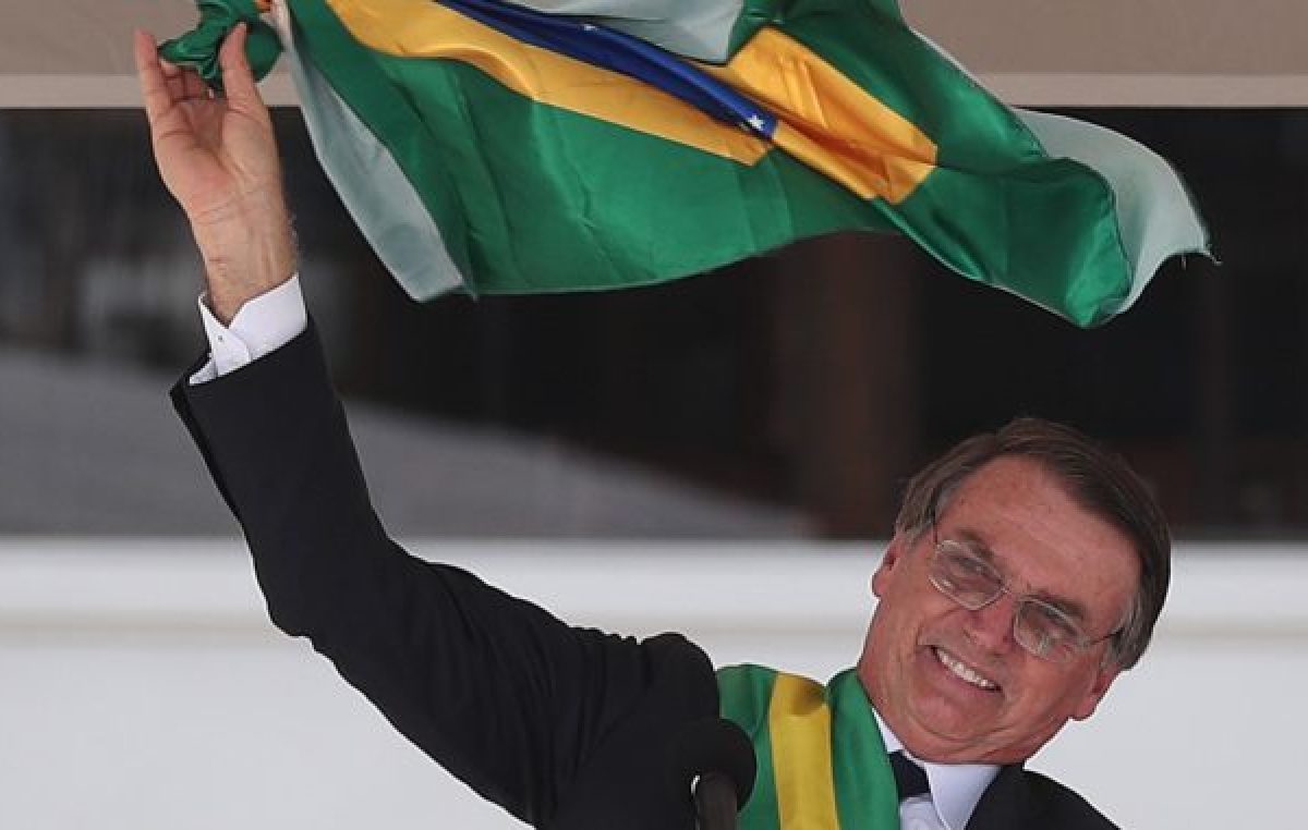 “Este gobierno les da poder a nueve generales”