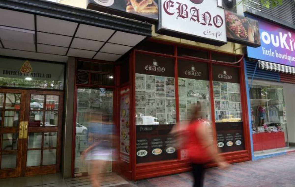 Crisis en Mendoza: tras más de medio siglo cerró el típico café de calle Colón