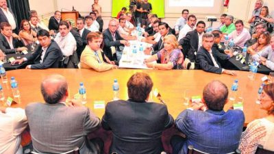 Río Negro: los municipios evalúan, pero se enfilan para votar en junio