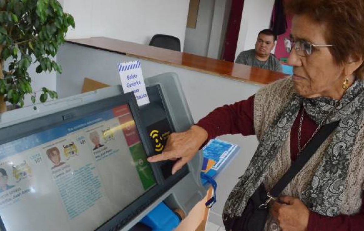 El intendente de Neuquén invertirá más de 43 millones de pesos en el voto electrónico