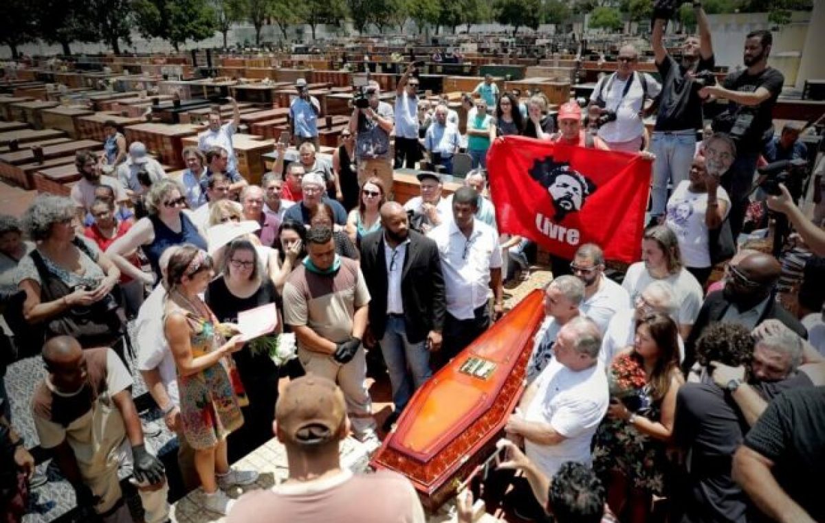 Lula no pudo asistir al funeral de su hermano