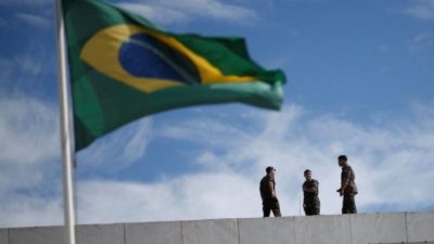Brasil: De ofrenda, una base militar