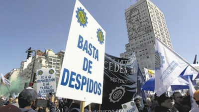 Empleo en caída libre al compás de la recesión