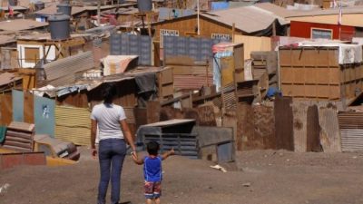 Para los pobres, la inflación del año pasado trepó al 52,9% y para los indigentes fue del 53,5%
