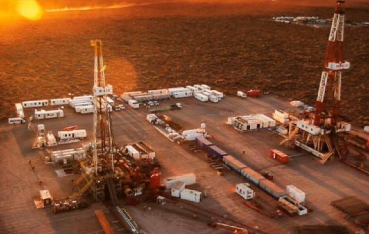 Amigos son los amigos: Shell explotará tres áreas clave en Vaca Muerta