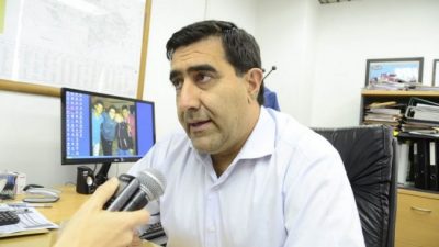 El intendente de Neuquén aumentará los sueldos municipales de forma trimestral