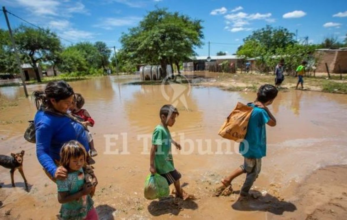 El Pilcomayo sigue avanzando, pero esperan que hoy la situación mejore