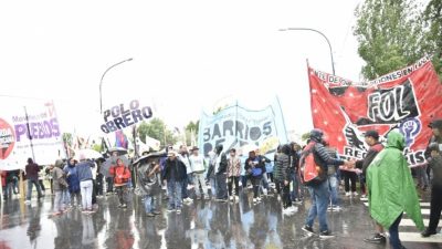 Berisso: movimientos sociales marcharán para exigirle medidas urgentes a Nedela ante la pobreza y desocupación
