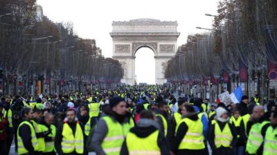 Tercer mes de movilizaciones en Francia