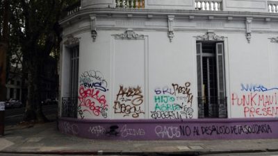 Mendoza: Hablemos, por favor, de la ciudad garabateada