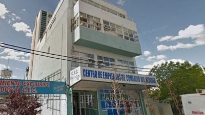 Empleados de Comercio de Neuquén en alerta por numerosos despidos en un hipermercado