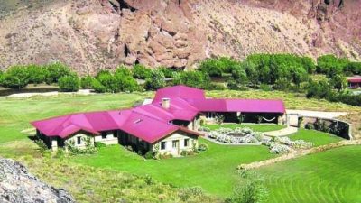 Como Máxima, el campo de Benetton no paga tasas municipales