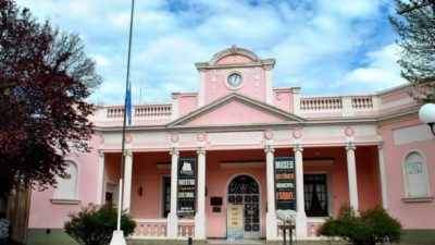Trabajadores municipales inician medidas de fuerza en Esquel