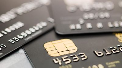 En Córdoba, seis de cada 10 familias compran en cuotas o al fiado