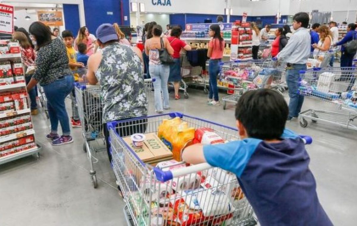 En un mes, subió $1.800 el precio de la canasta para no caer en la pobreza en Salta