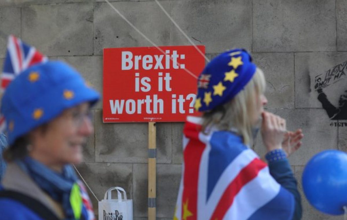 May pidió tres meses más a la UE