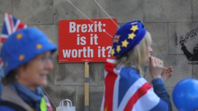 May pidió tres meses más a la UE