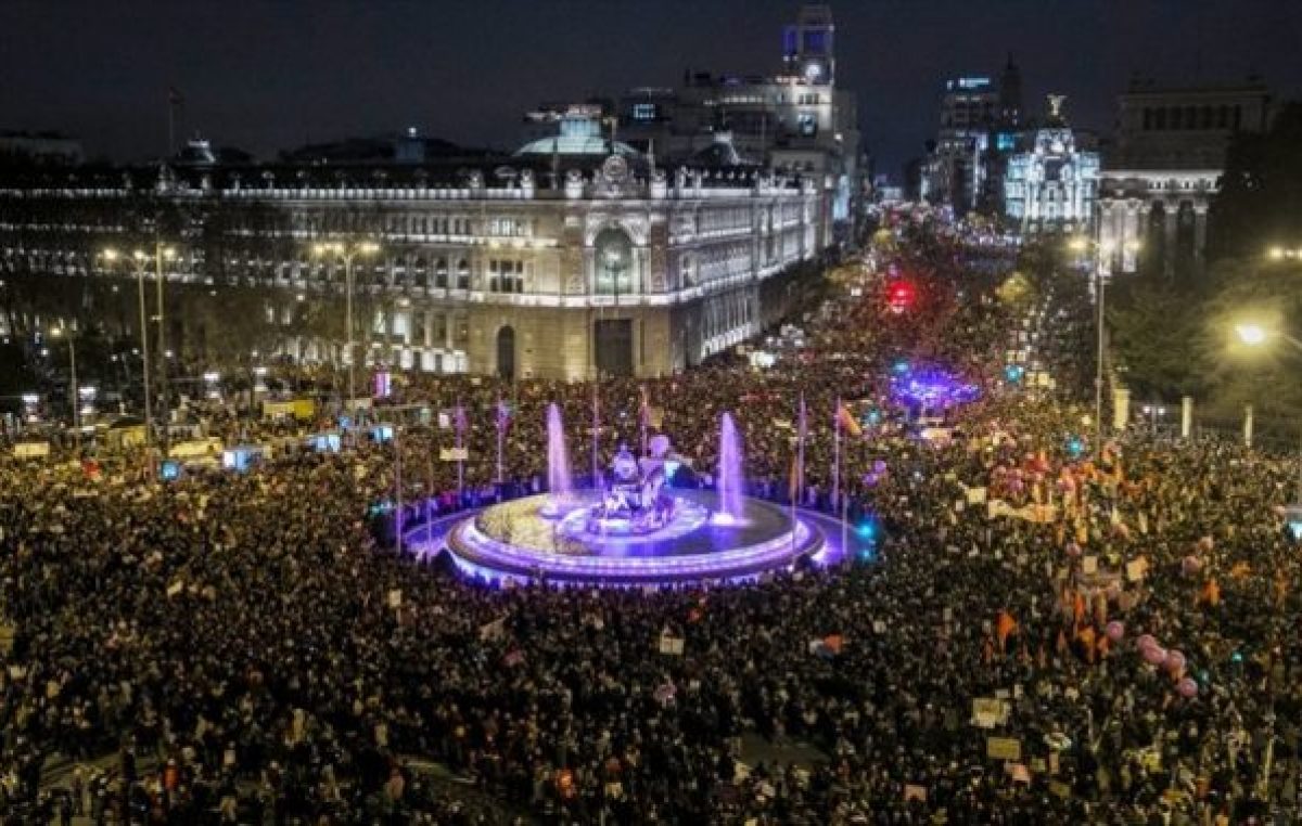 El feminismo impulsa el cambio en España
