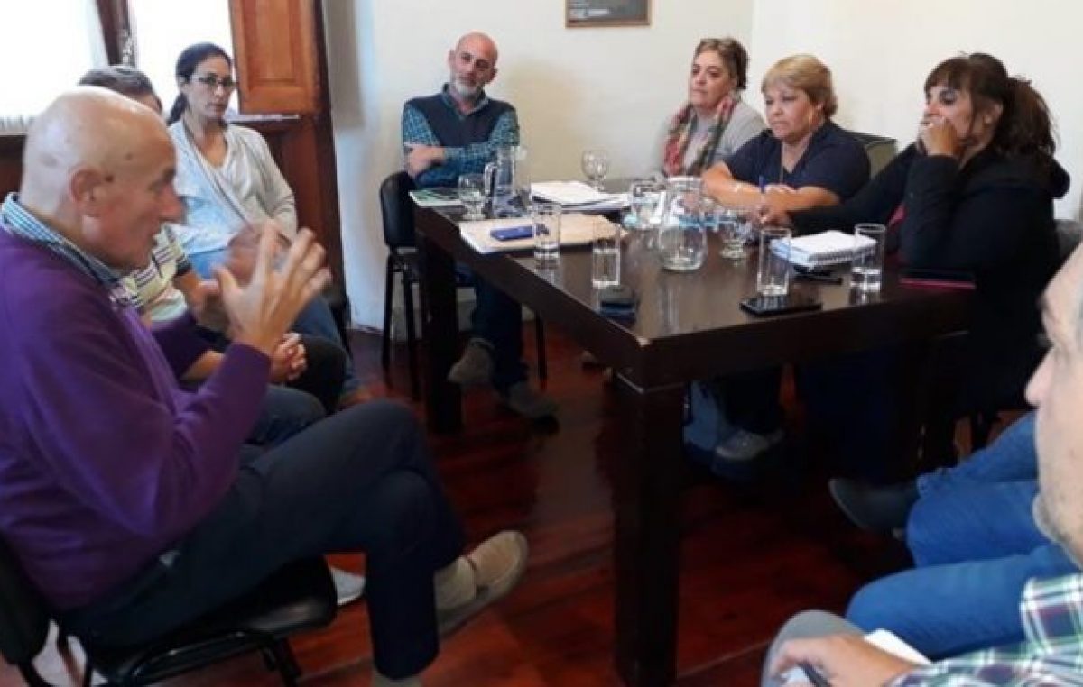 El Ejecutivo de Viedma mejoró la oferta salarial a empleados municipales con una suma fija