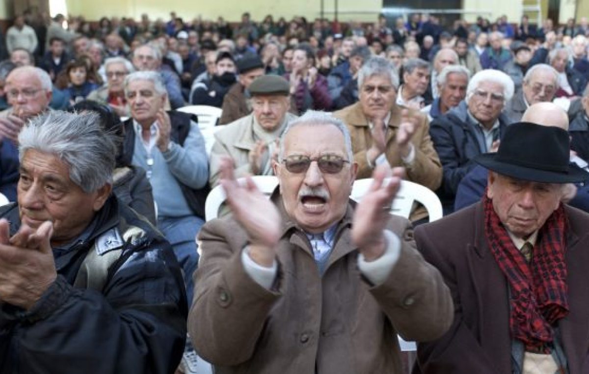 El costo de vida de los jubilados es 70% más caro que hace un año