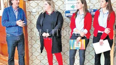 Mujeres al mando: en Sastre ocupan puestos centrales para la comunidad