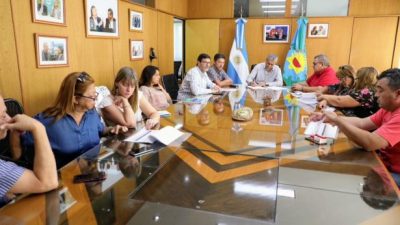 El intendente de Avellaneda acordó un aumento salarial de hasta 46 % para los municipales