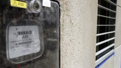 Por la crisis no se cortará servicios a desocupados y personas con dificultades económicas en Río Negro