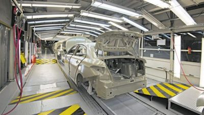 La mitad de la estructura industrial está parada
