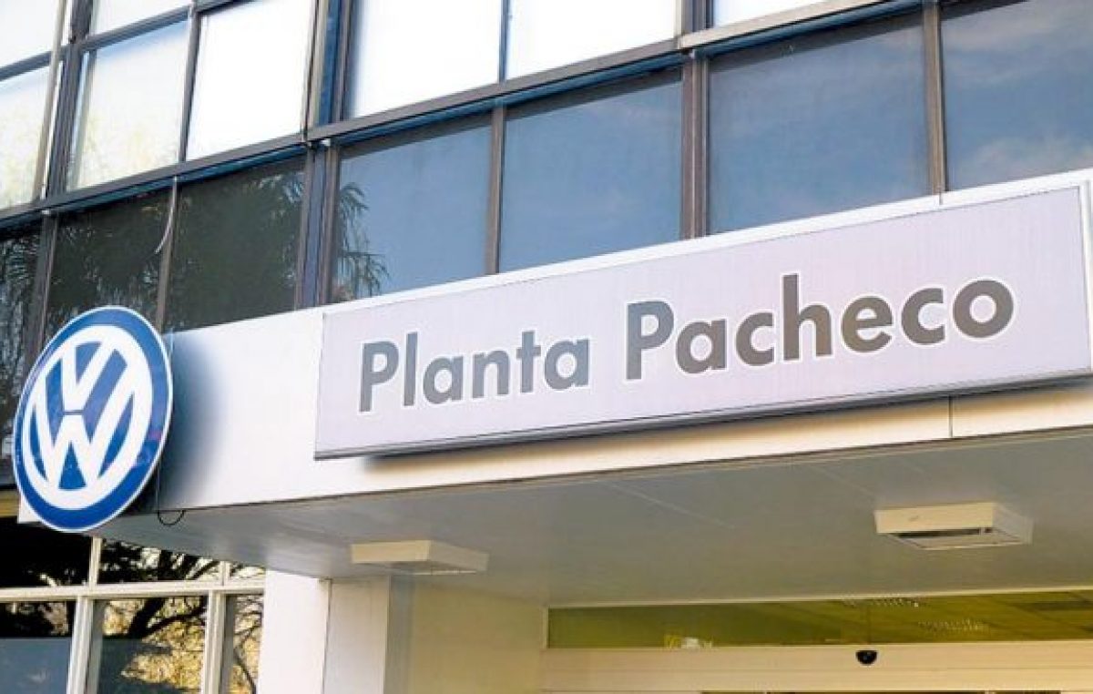 Volkswagen aplica 300 suspensiones