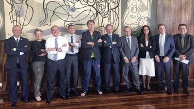 Brasil: Su gobierno parece un carnaval