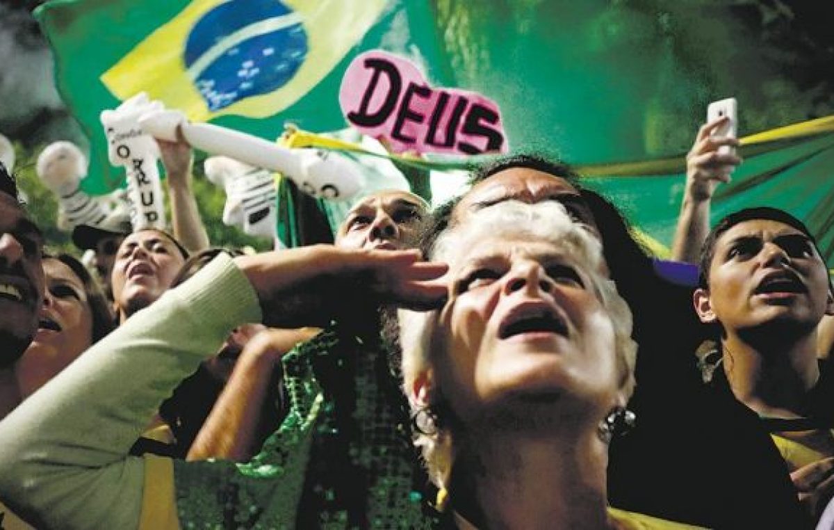 La derecha destruye a nuestros países