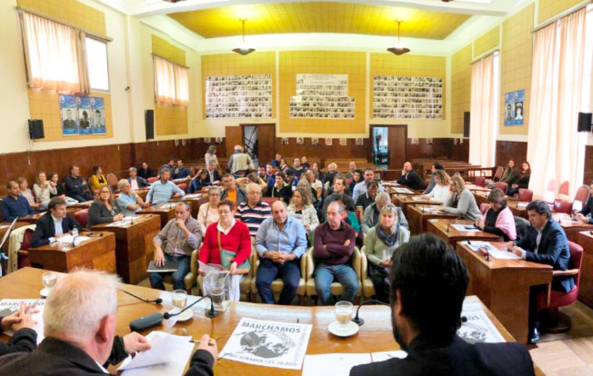 Sesión especial: volvió a faltar el intendente de Mar del Plata y fueron solo 3 funcionarios