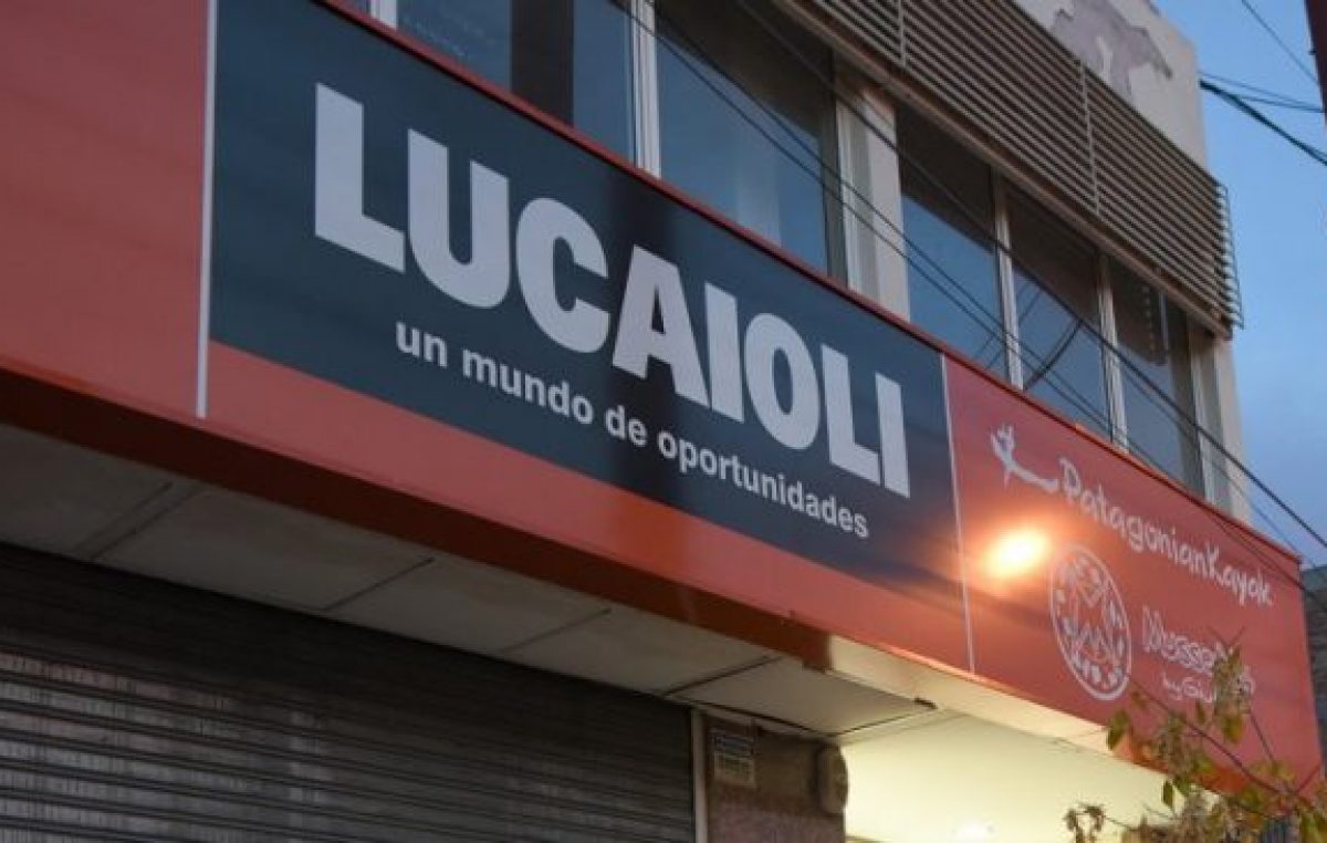 Más de 50 empleados de comercio neuquinos están a la deriva