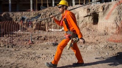 Reforma laboral “recortada”: Advierten que el proyecto que impulsa el Gobierno sólo beneficia a empleadores