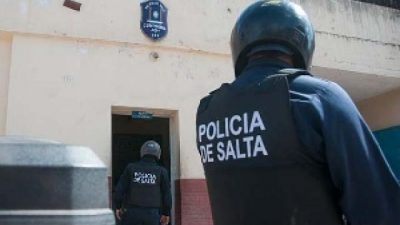 Brutal ataque de la Policía de Salta a municipales y periodistas de Rosario de Lerma