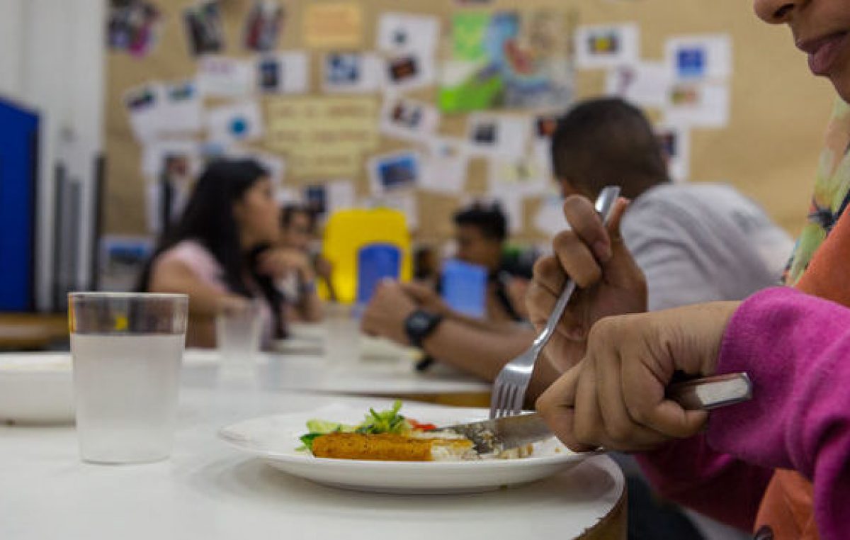 Cada vez más adultos comen en centros comunitarios de Río Cuarto