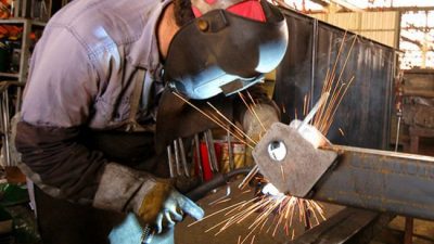 «Este gobierno crea crisis de las crisis», sostienen desde la Unión Industrial de Santa Fe