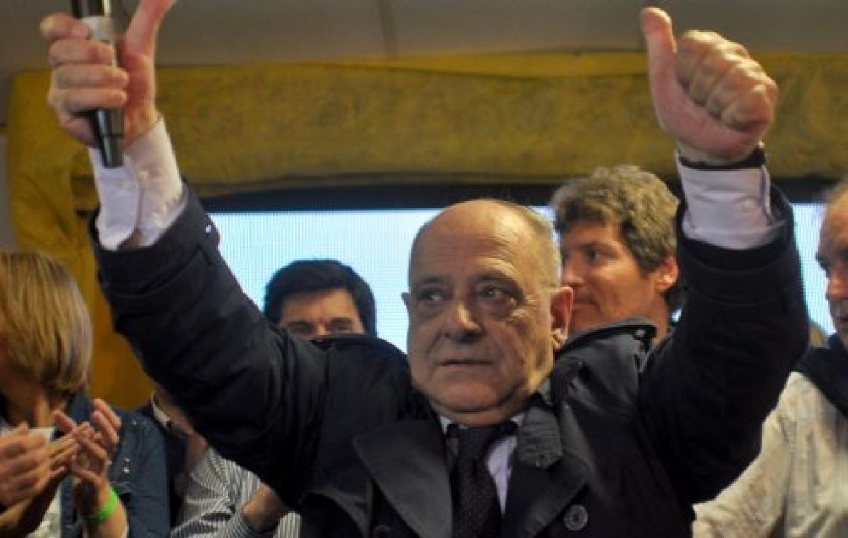 Mar del Plata: Con un sueldo de 336.387 pesos, para Carlos Arroyo lo primero es su familia…