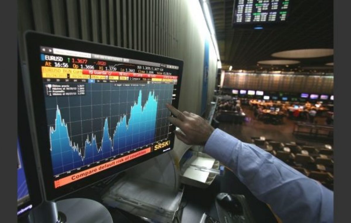 El riesgo país arriba de los 800 puntos