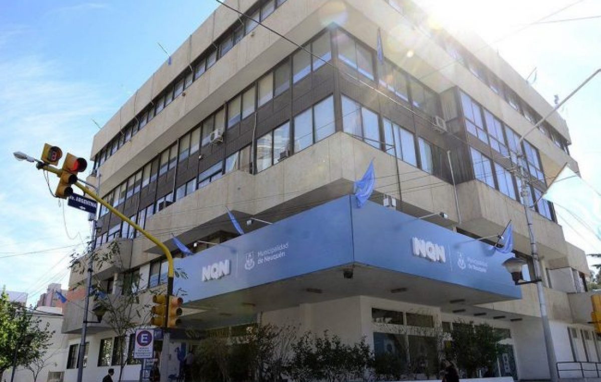 El intendente de Neuquén no permitirá asambleas en el municipio