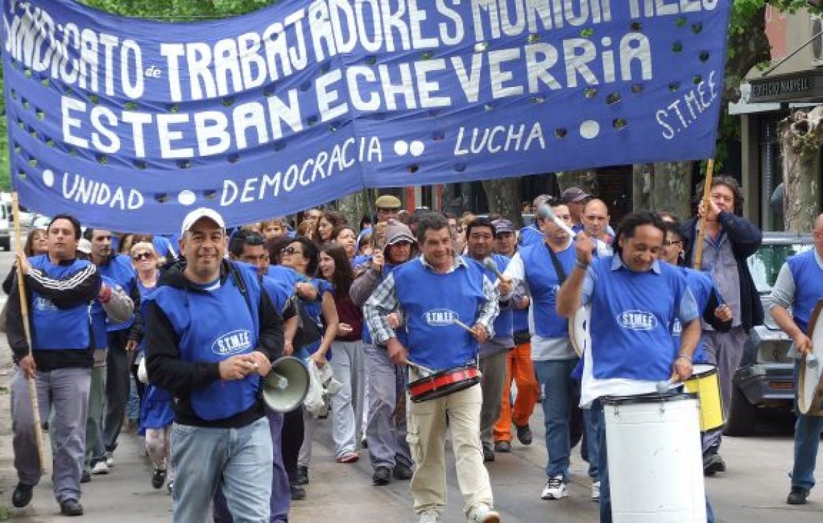 Municipales de Echeverría aceptaron aumento de 35 %